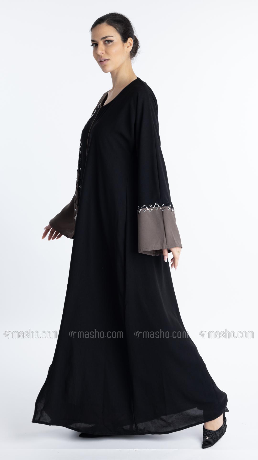 Wholesale Abaya with Handwork on the Front and Sleeves